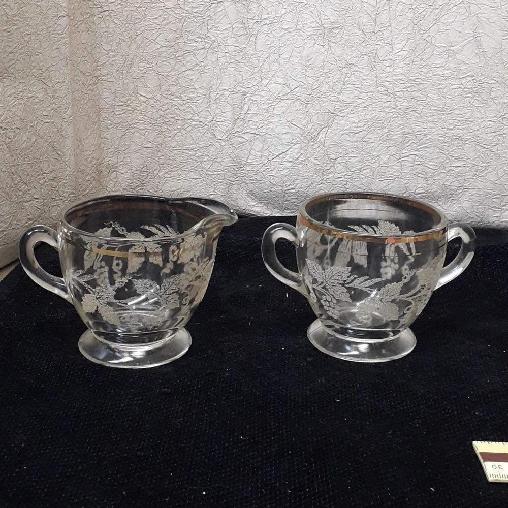 Vintage Bartlett Collins ‎ sugar creamer set